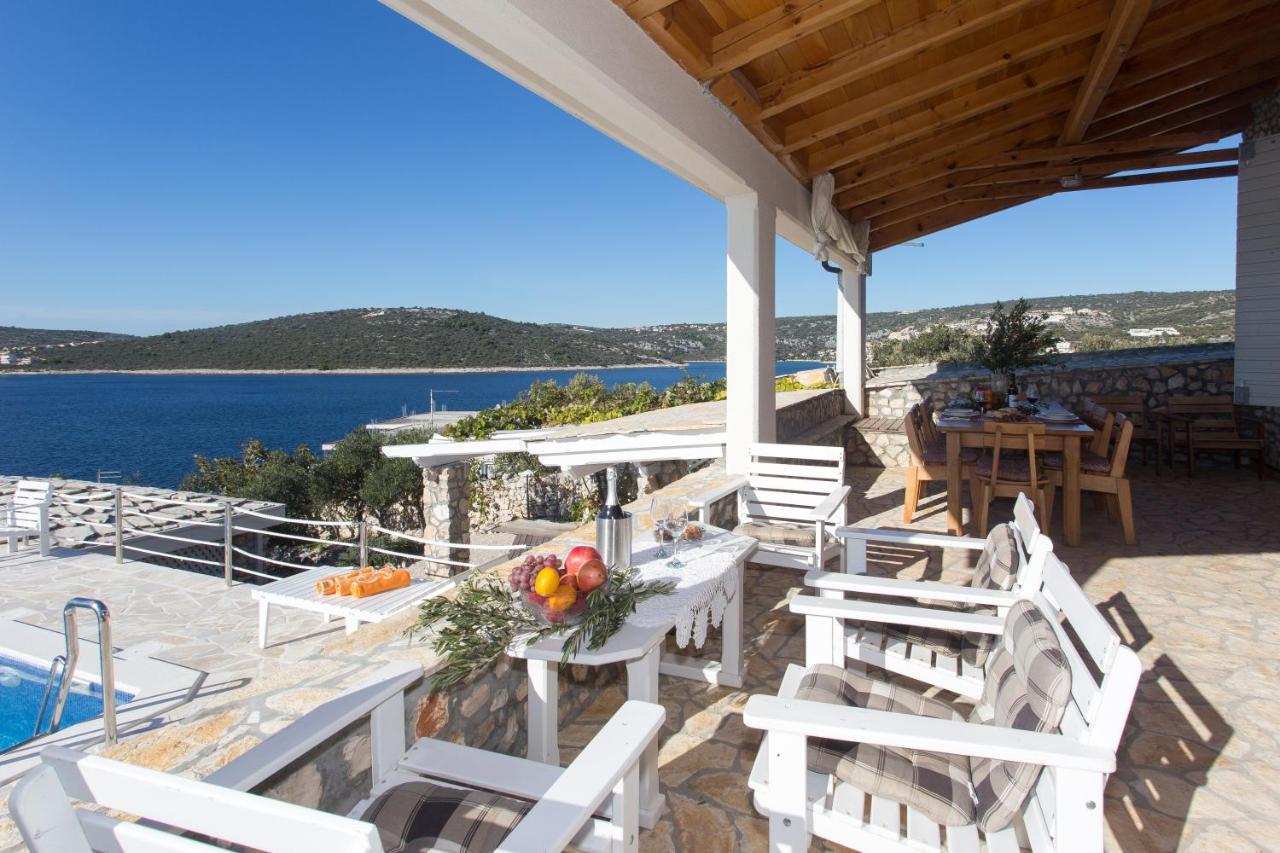 Villa, Stone House With Swimming Pool & Sauna, Beach, Sevid Luaran gambar