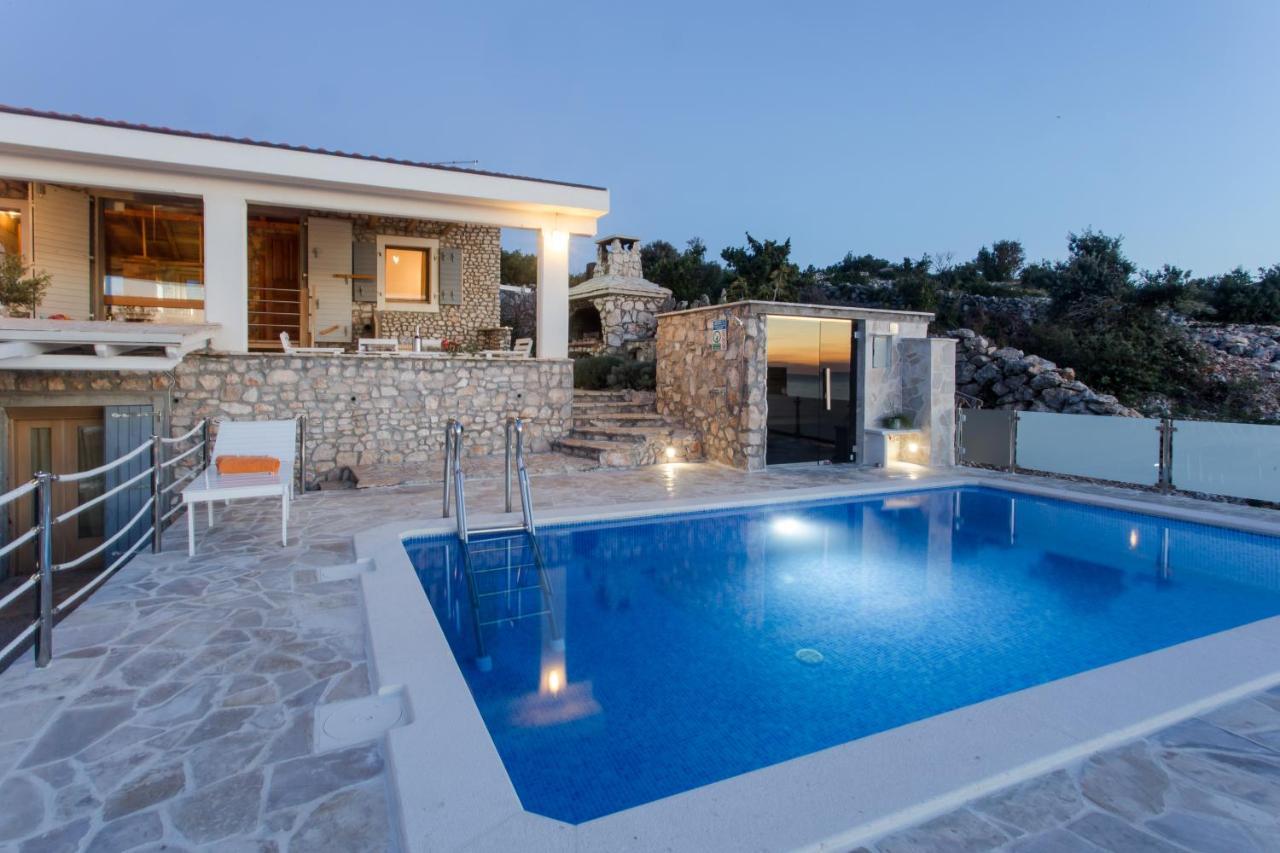 Villa, Stone House With Swimming Pool & Sauna, Beach, Sevid Luaran gambar