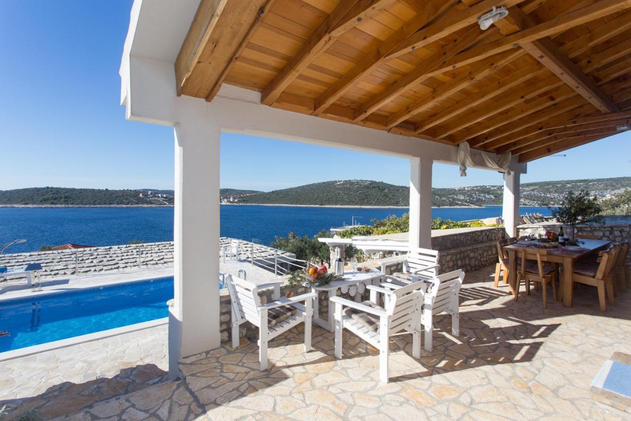 Villa, Stone House With Swimming Pool & Sauna, Beach, Sevid Luaran gambar