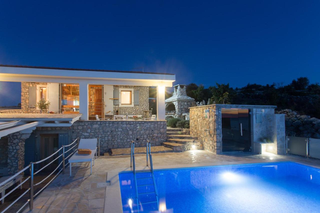 Villa, Stone House With Swimming Pool & Sauna, Beach, Sevid Luaran gambar