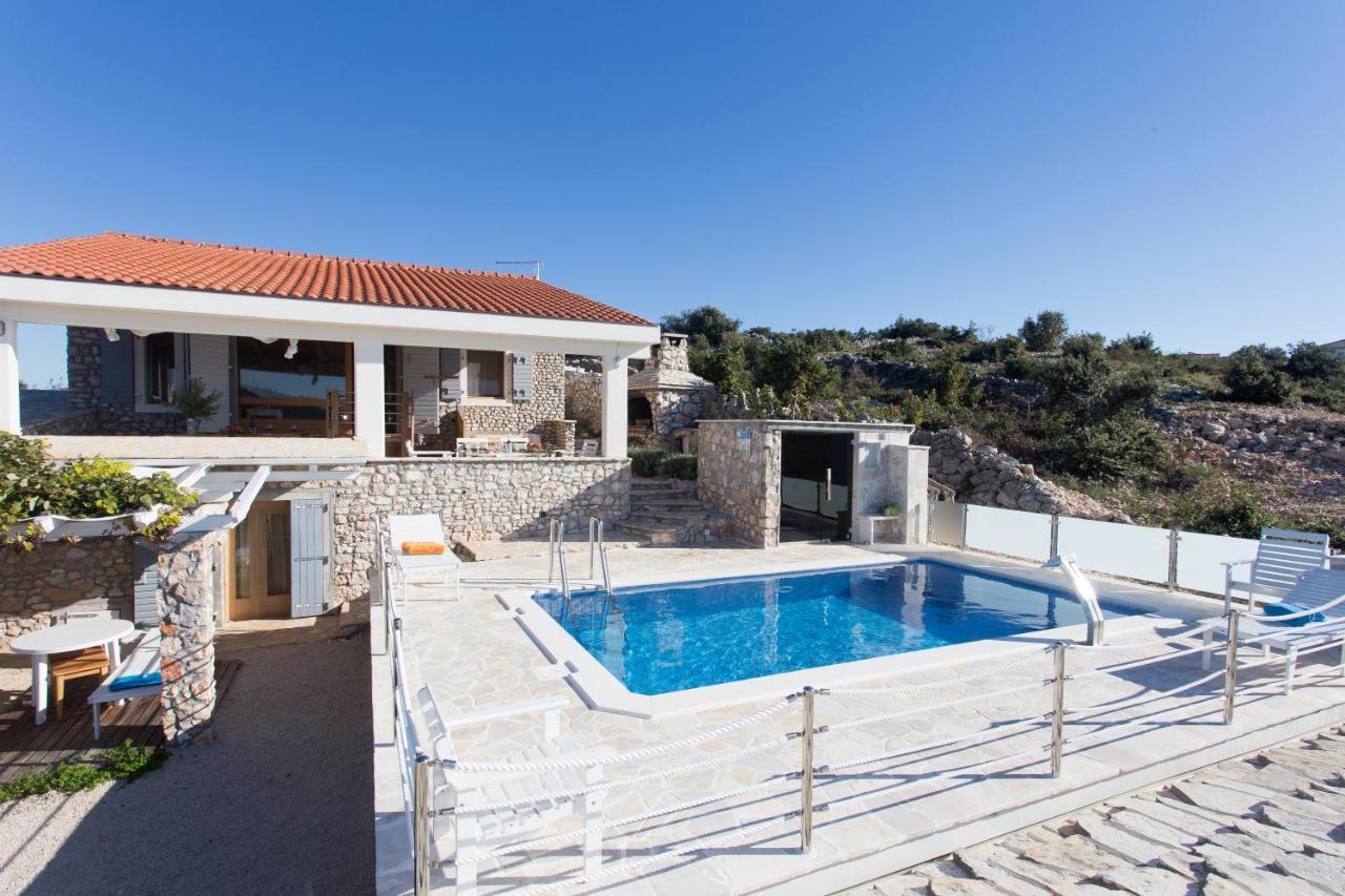 Villa, Stone House With Swimming Pool & Sauna, Beach, Sevid Luaran gambar