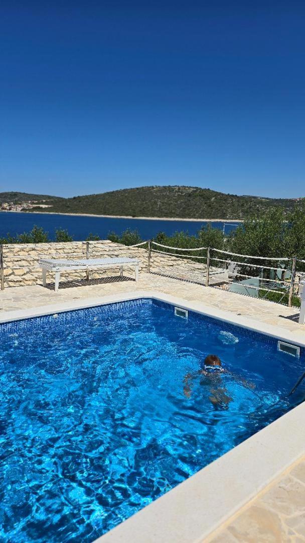 Villa, Stone House With Swimming Pool & Sauna, Beach, Sevid Luaran gambar