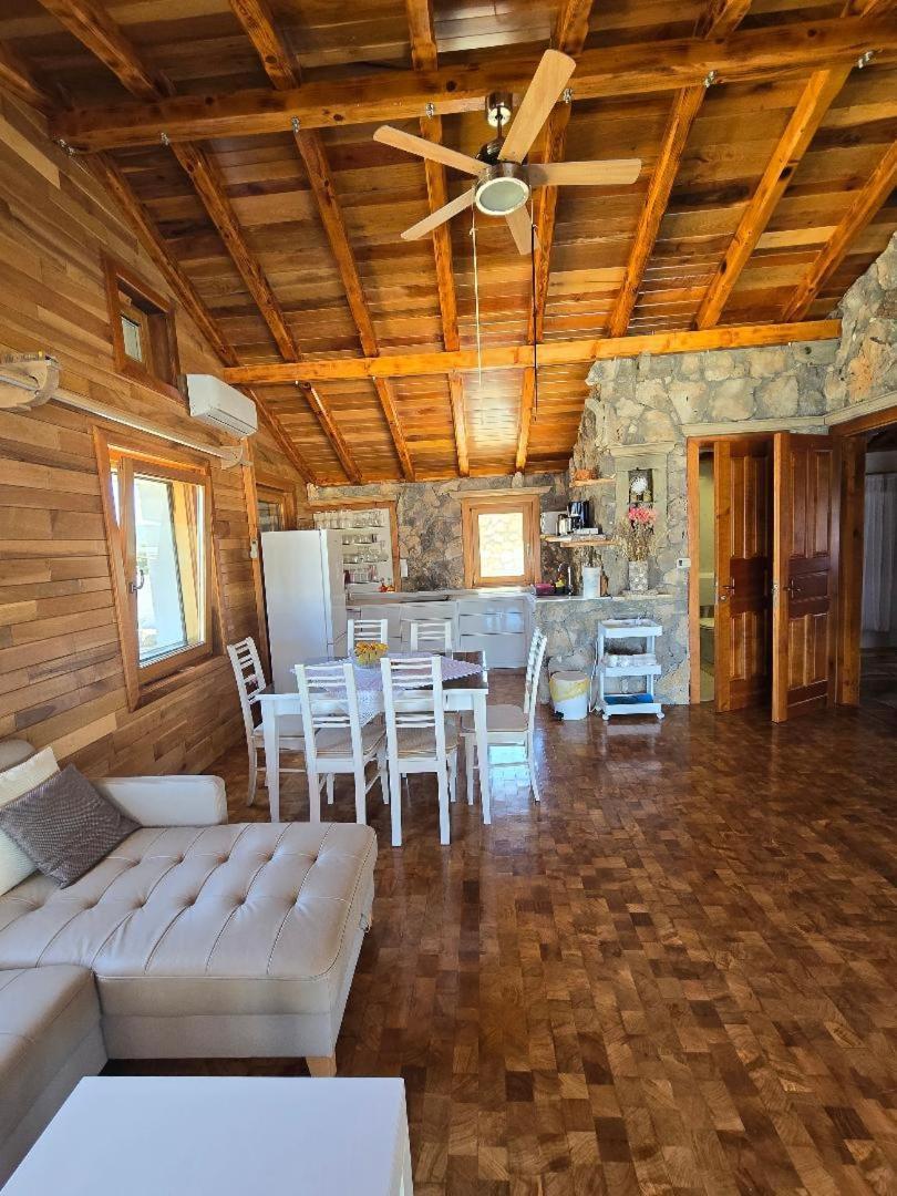 Villa, Stone House With Swimming Pool & Sauna, Beach, Sevid Luaran gambar